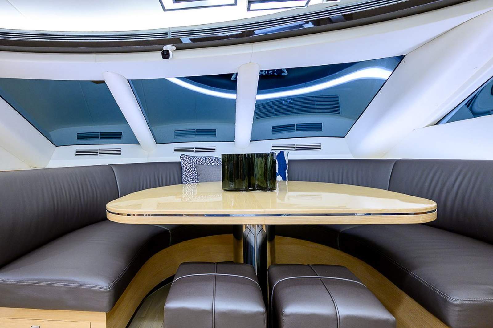 2016 HORIZON E75 FLYBRIDGE YACHT