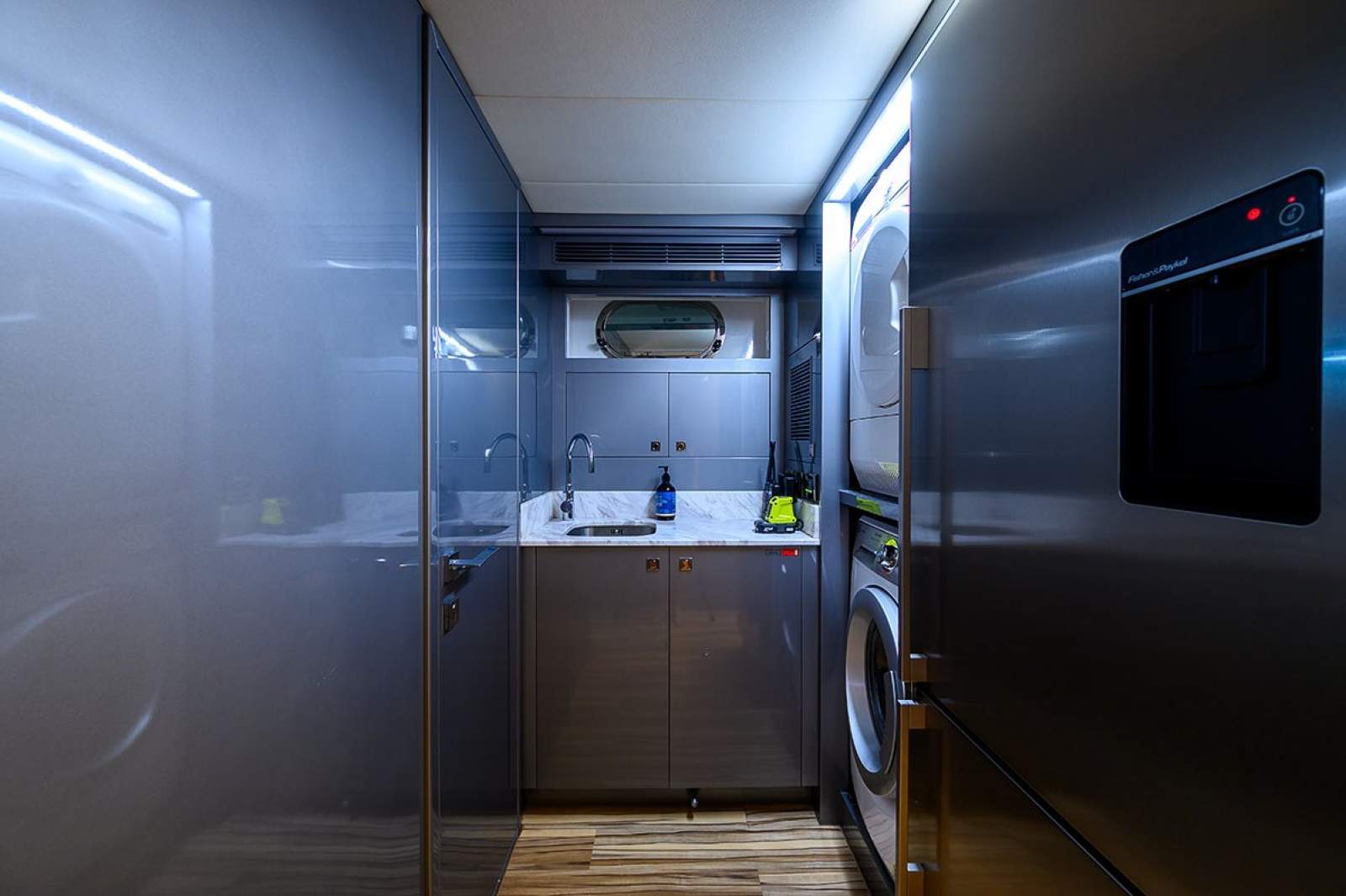 2016 HORIZON E75 FLYBRIDGE YACHT