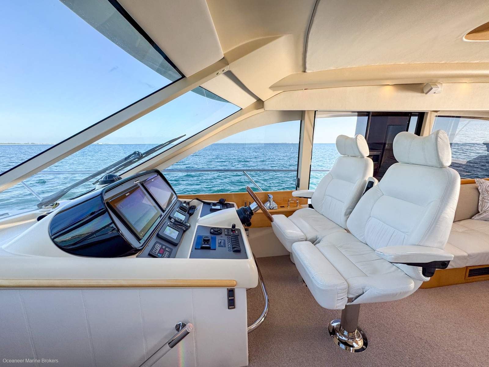 2009 MARITIMO C60 CABRIOLET SPORTS CRUISER