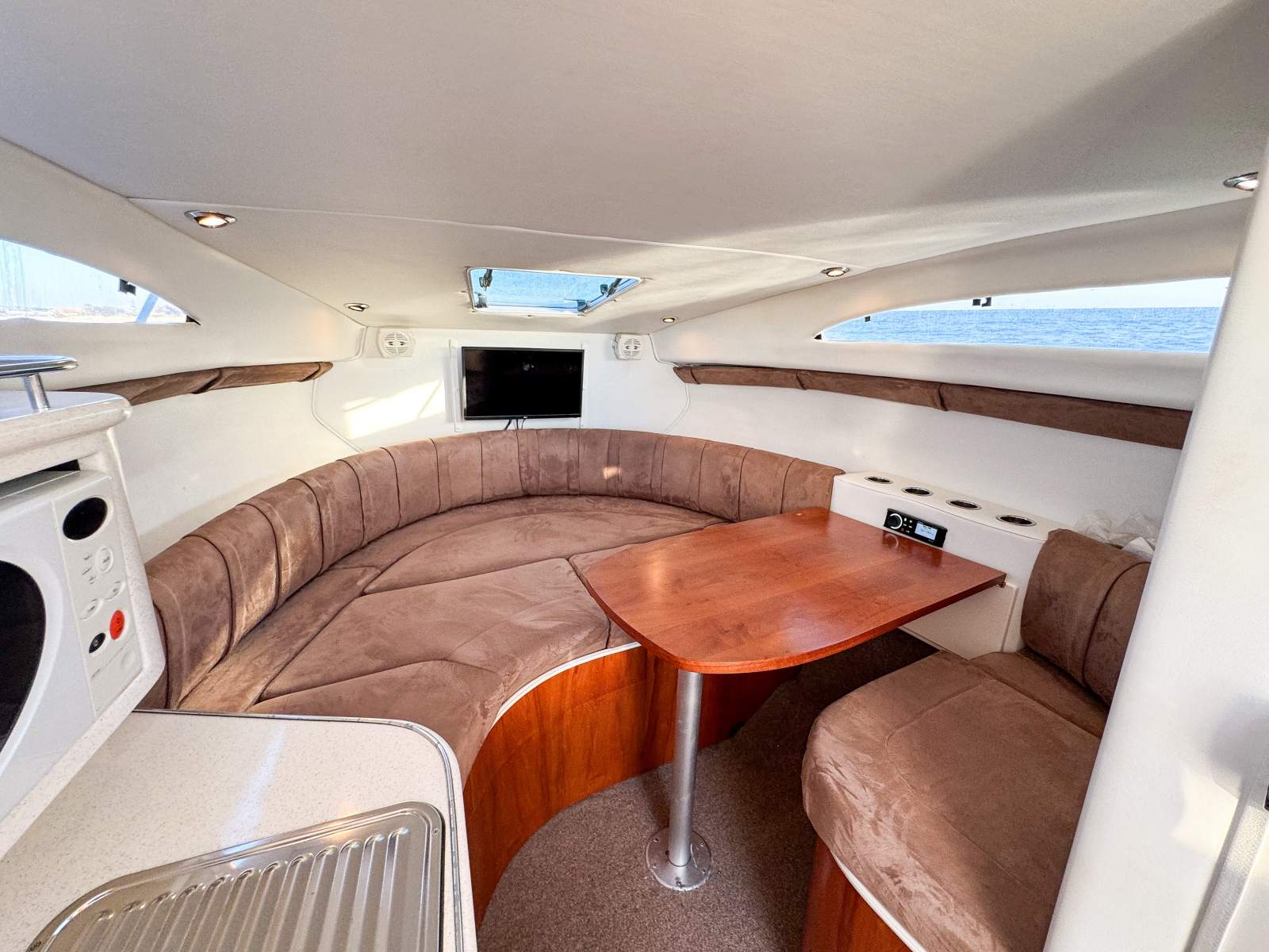 2008 WHITTLEY CR 2800 CRUISER