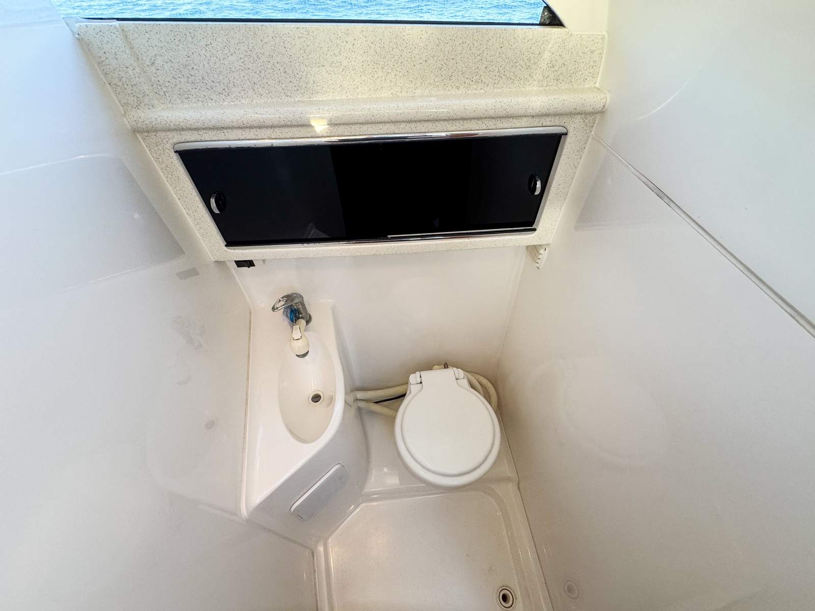 2008 WHITTLEY CR 2800 CRUISER