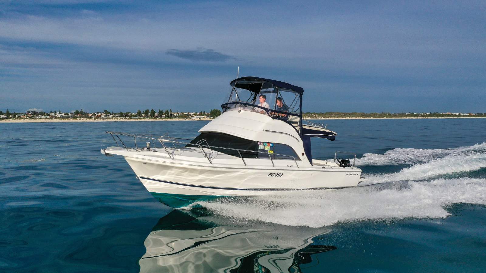 2010 CARIBBEAN 27 FLYBRIDGE CRUISER
