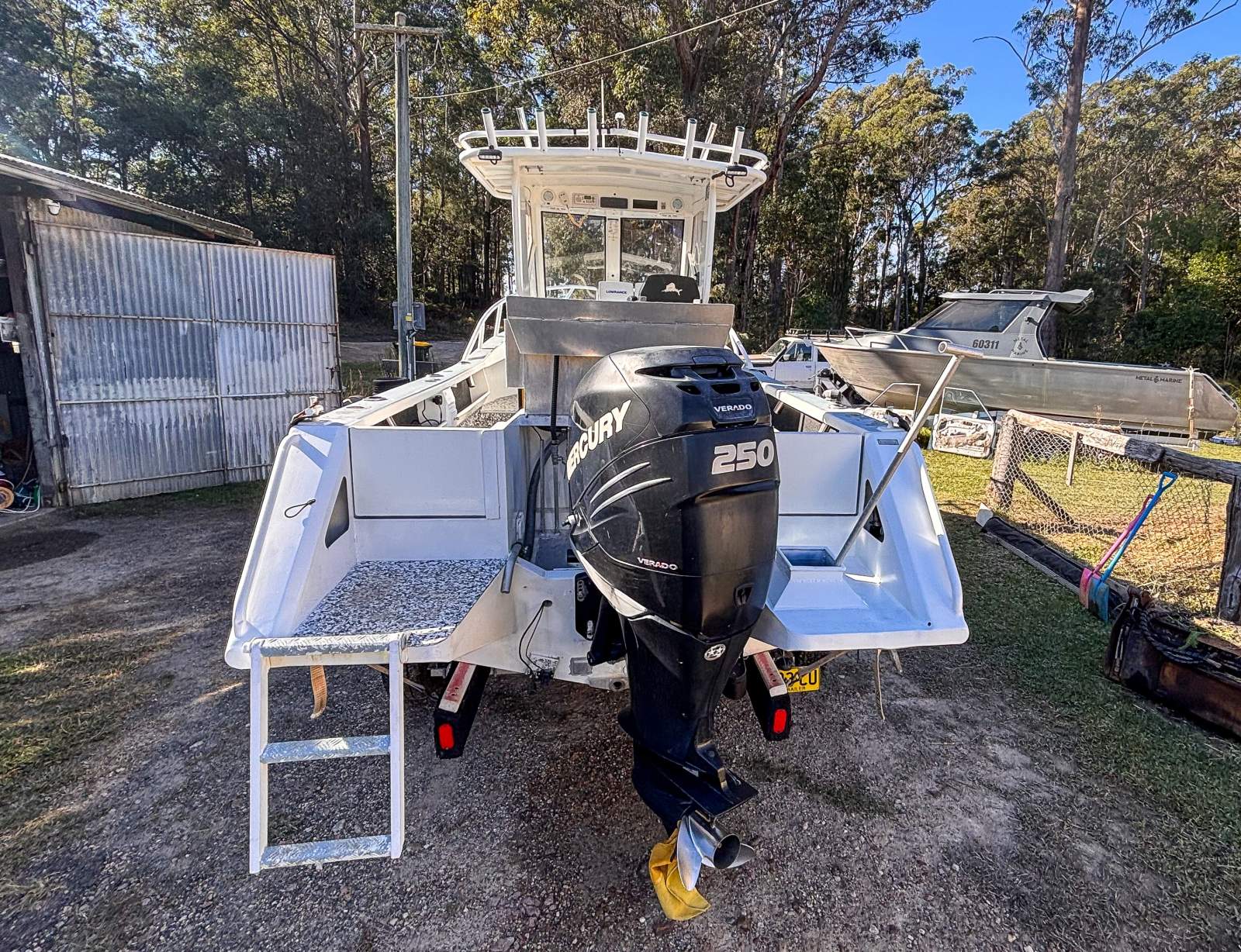 2002 JACKMAN 7.9 CENTRE CAB FISHER