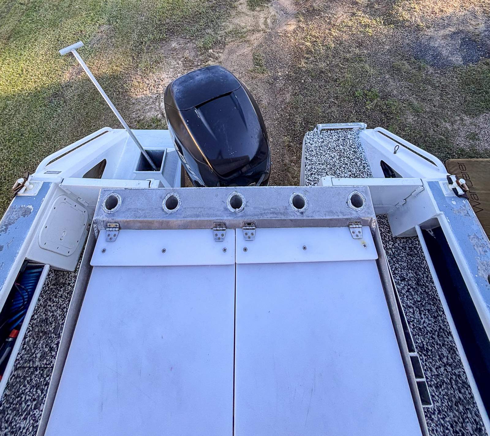 2002 JACKMAN 7.9 CENTRE CAB FISHER