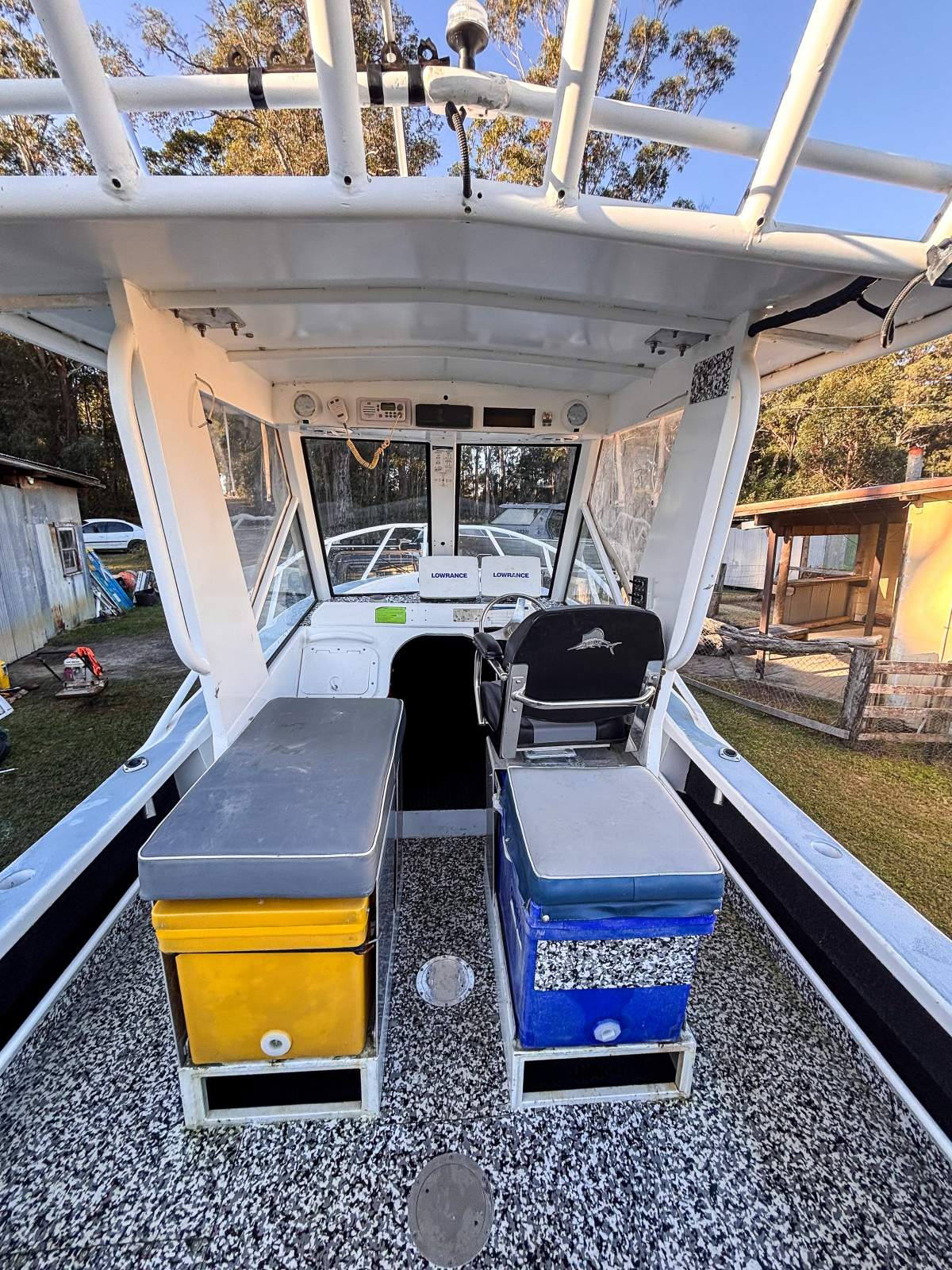 2002 JACKMAN 7.9 CENTRE CAB FISHER