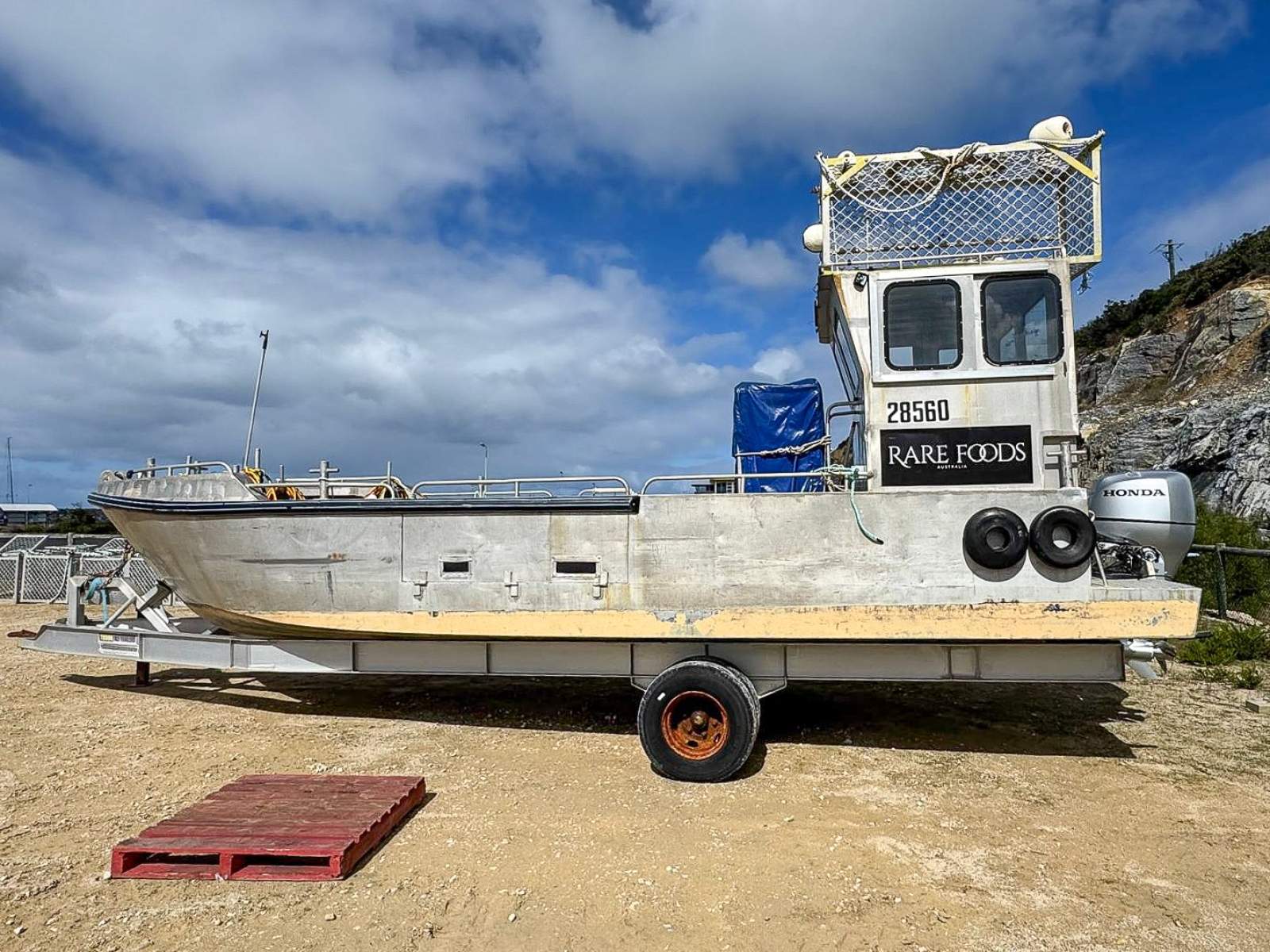 10M ALUMINIUM COMMERCIAL VESSEL