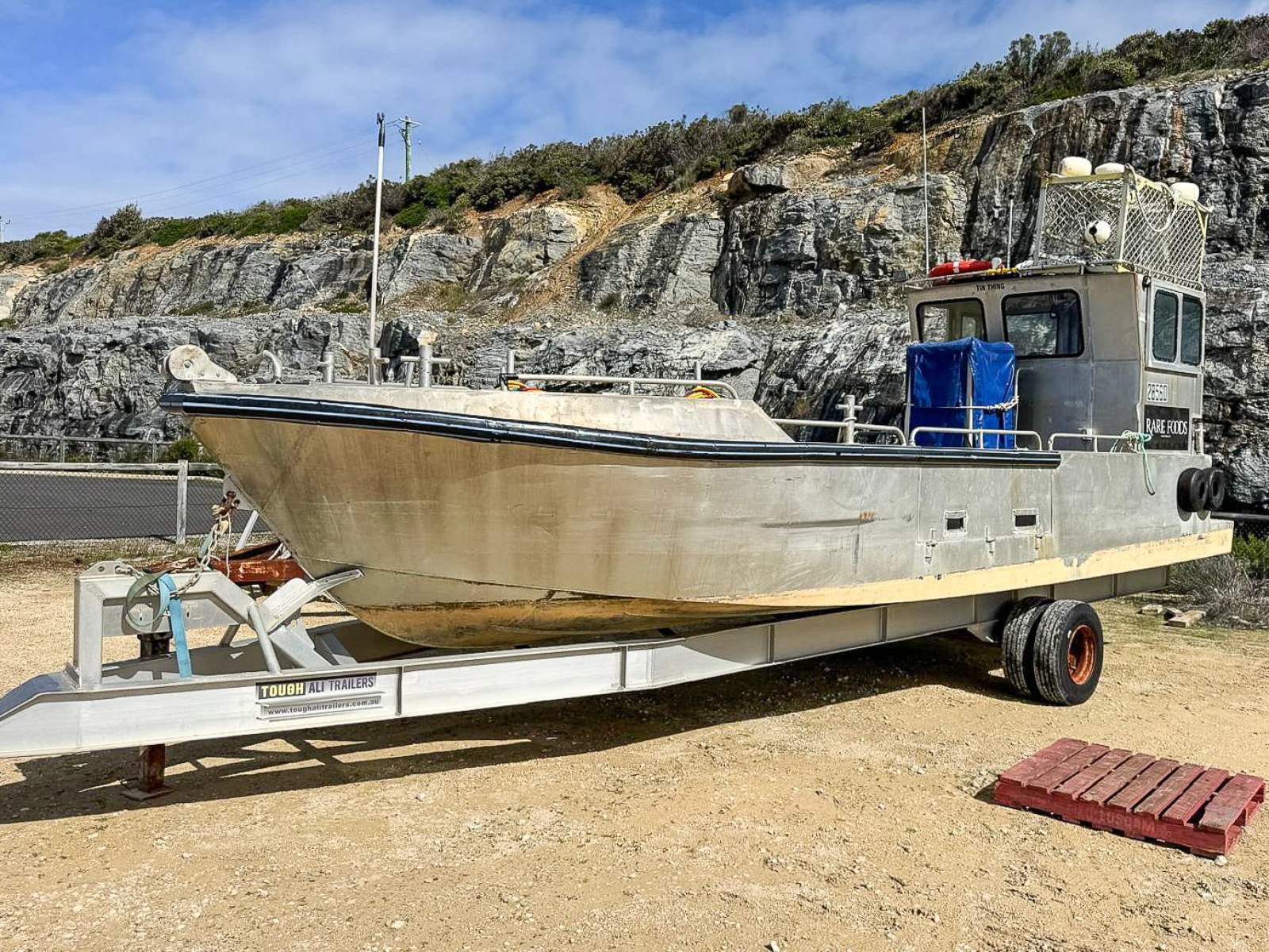 10M ALUMINIUM COMMERCIAL VESSEL