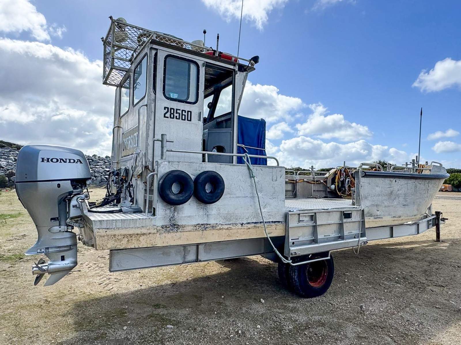 10M ALUMINIUM COMMERCIAL VESSEL