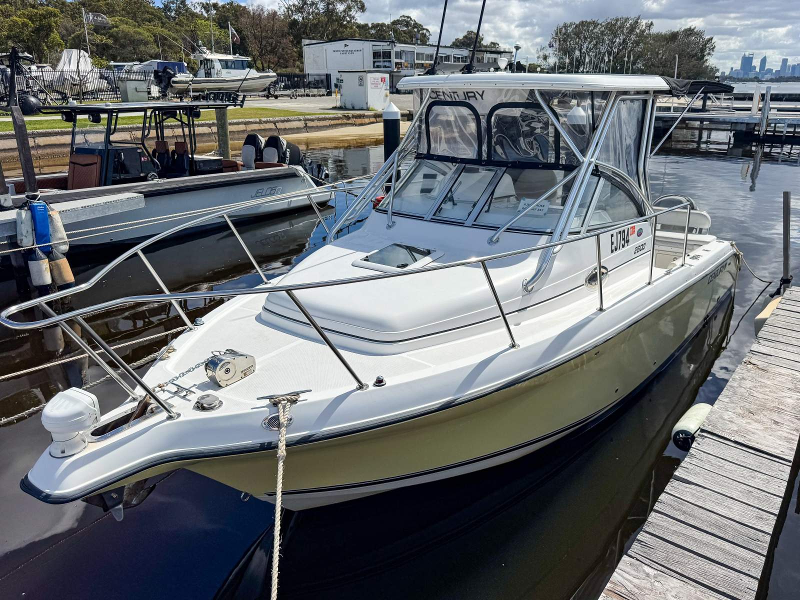 2006 CENTURY 2600 WALKAROUND