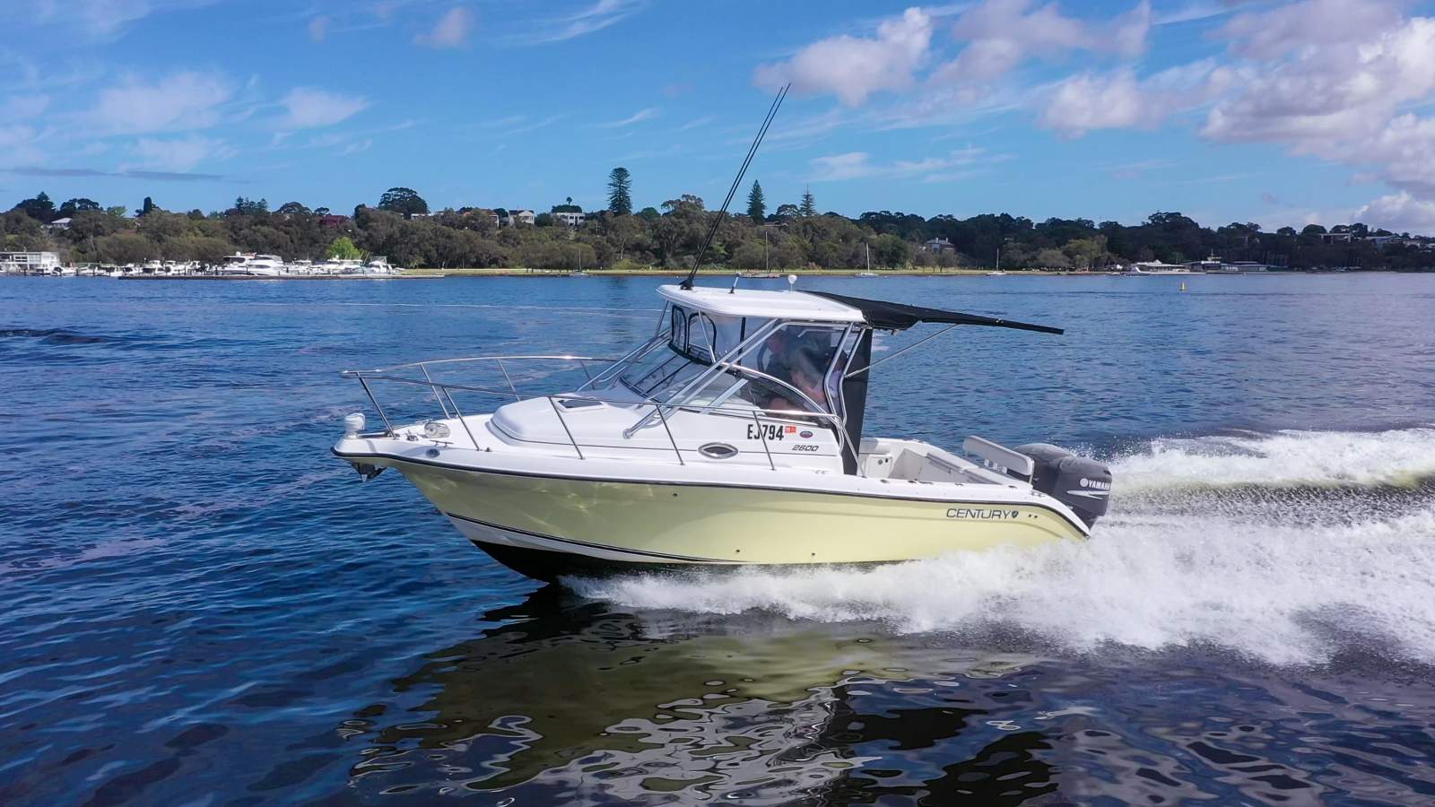 2006 CENTURY 2600 WALKAROUND