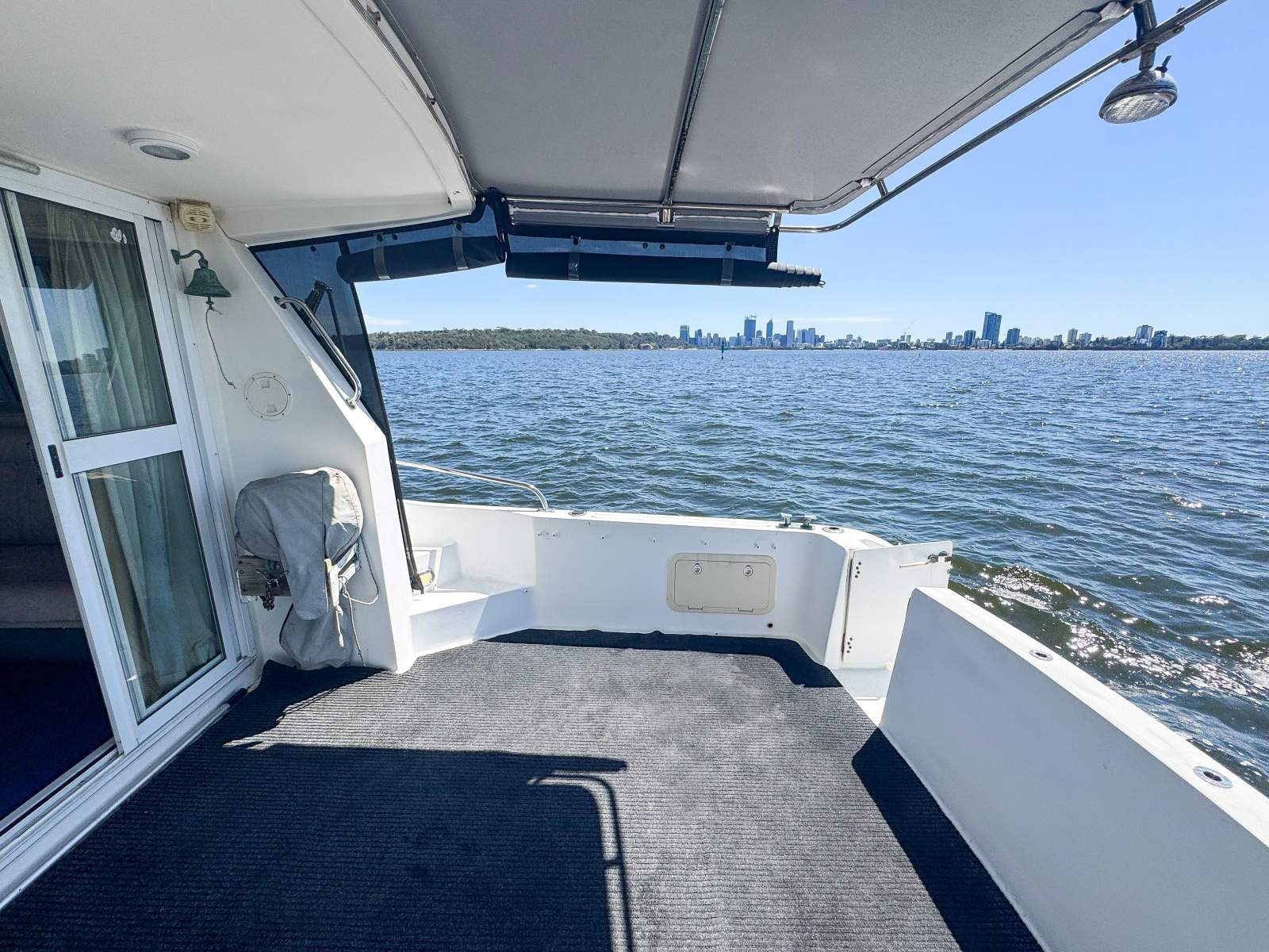 LEEDER 40 FLYBRIDGE CRUISER