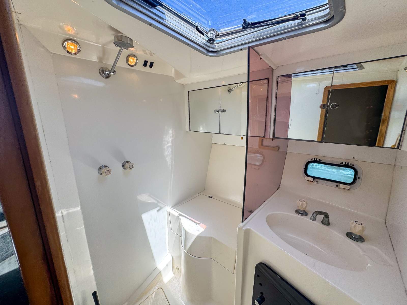LEEDER 40 FLYBRIDGE CRUISER