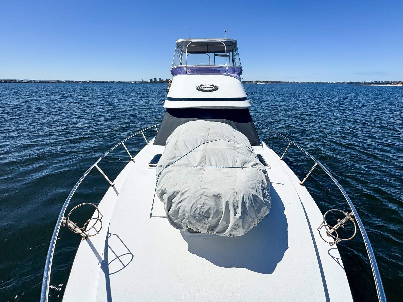 LEEDER 40 FLYBRIDGE CRUISER