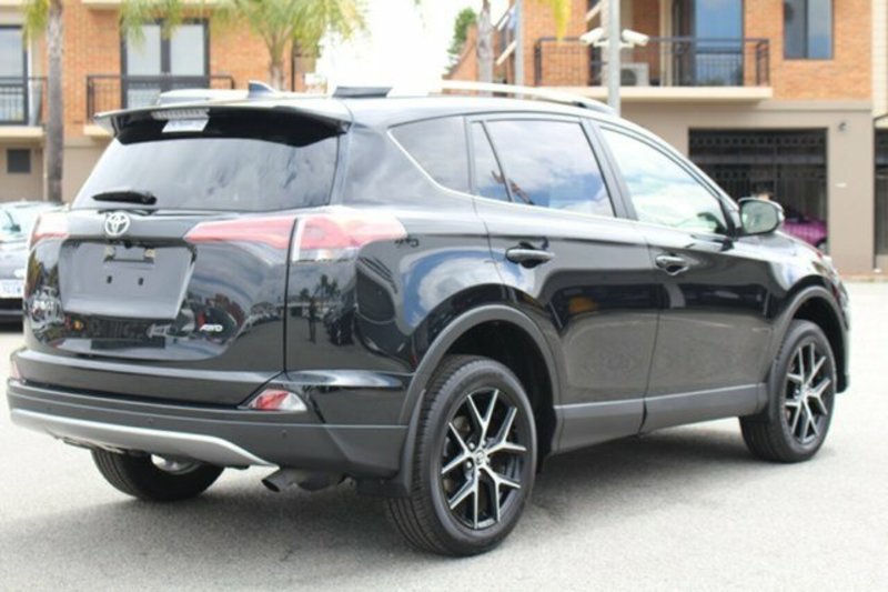 2017 TOYOTA RAV4 GXL (4x4) ASA44R MY17