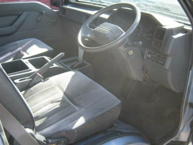 1990 MITSUBISHI STARWAGON GL SF
