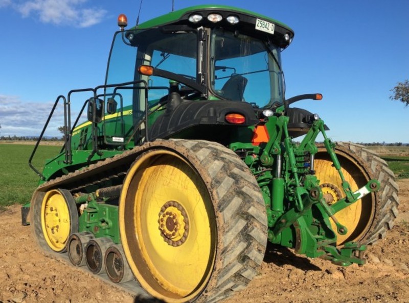JOHN DEERE 8360RT Tractor