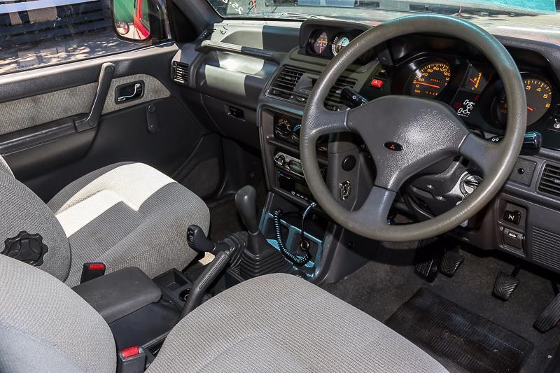 1991 MITSUBISHI PAJERO GLS NH
