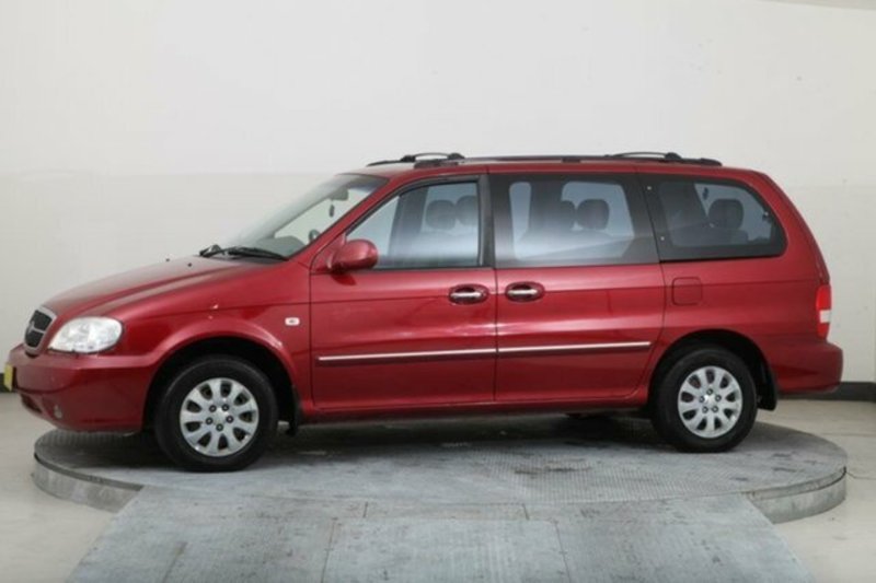 2005 KIA CARNIVAL LS KV11