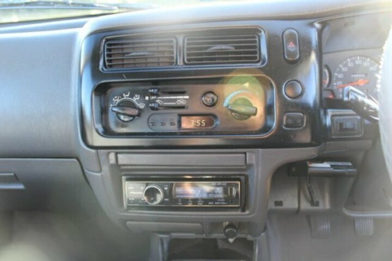 2001 MITSUBISHI TRITON GLX Club Cab MK