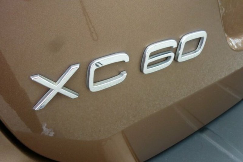 2010 VOLVO XC60 D5 DZ MY11