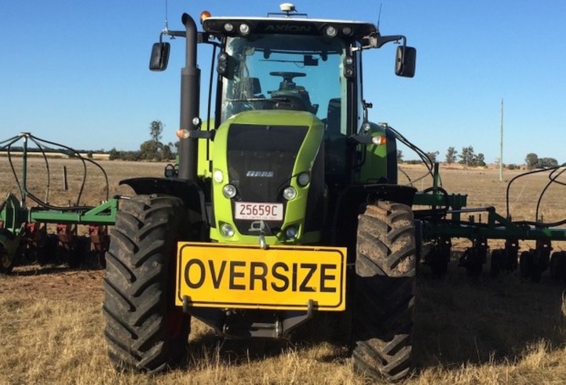 Claas AXION 930 Tractor