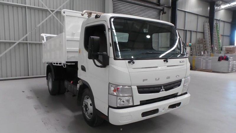 2013 FUSO Canter 715 Wide Canter 715 Wide Truck
