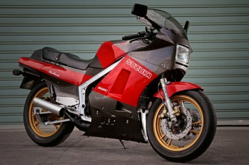 1986 SUZUKI RG400