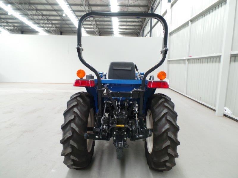 2015 ISEKI TG5330.4R 4WD RPS TRACTOR & 4 IN 1 LOADER PACKAGE CW