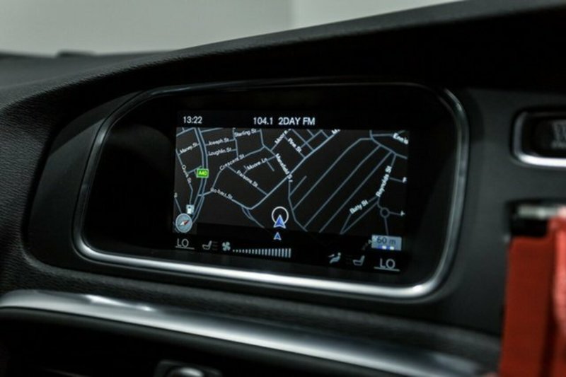 2015 VOLVO V40 T4 LUXURY M MY15