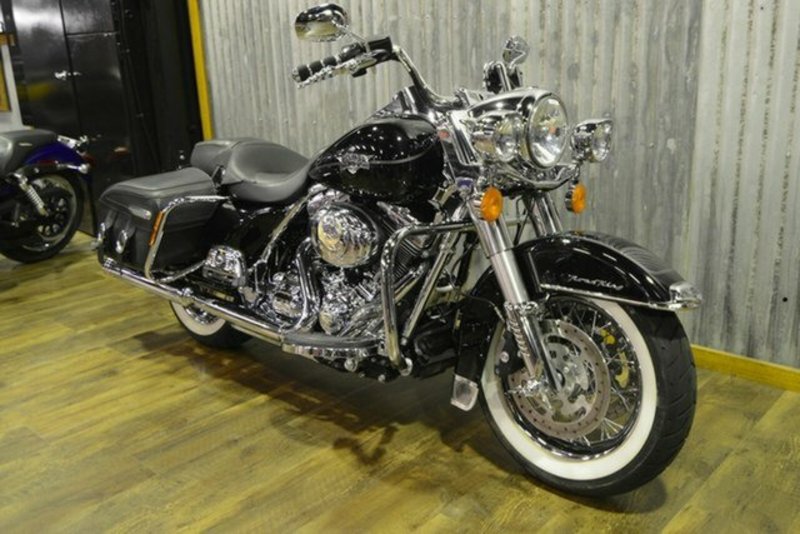 2011 HARLEY-DAVIDSON 1700CC FLHR ROAD KING MY11