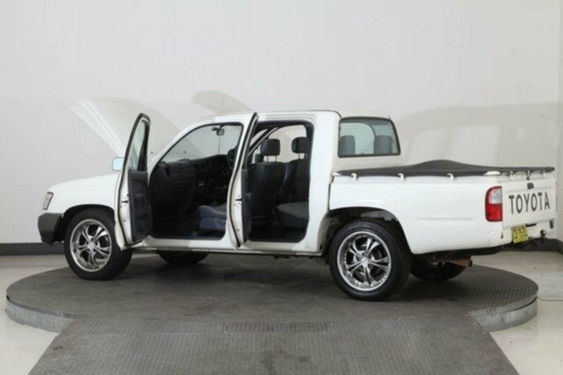2003 TOYOTA HILUX RZN149R
