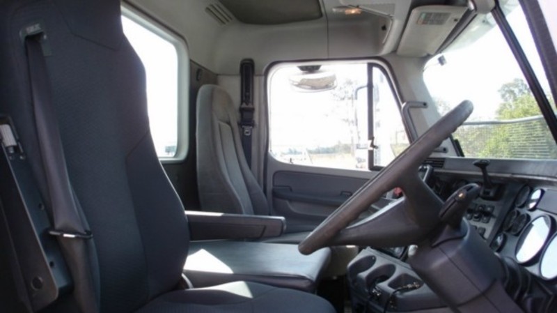 FLX 2007 Freightliner Truck FLX Columbia