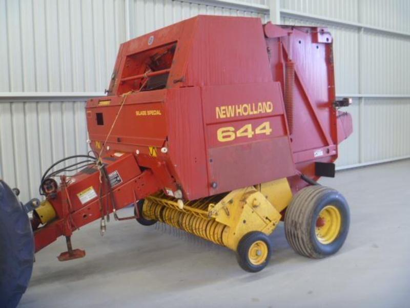 NEW HOLLAND 644 SILAGE SPECIAL