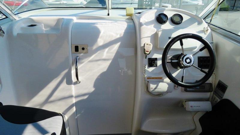 Tournament 2000 Bluewater EXCELLENT DECK SPACE, RIDE AND QUALITY BUILD