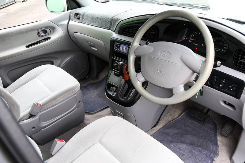 2005 KIA CARNIVAL LS KV11
