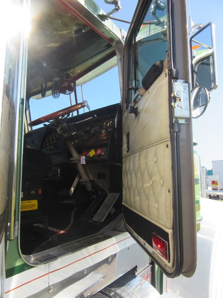 1994 KENWORTH T900 Classic T900 Truck