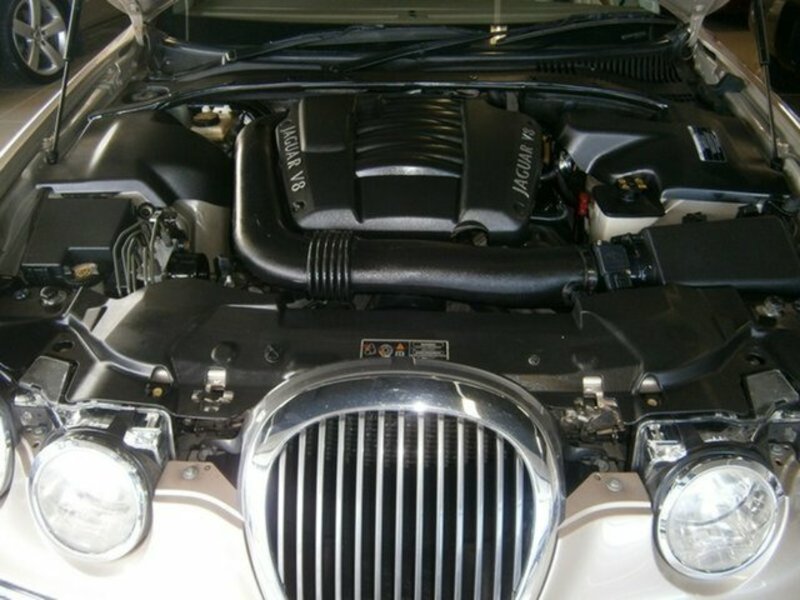 2000 JAGUAR S TYPE V8 SE