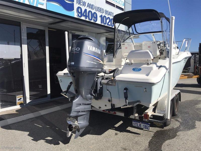 Key West 211 Walkaround 4 Stroke Yamaha