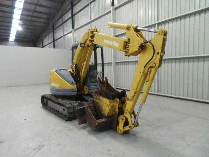 KOMATSU PC50UU-2 EXCAVATOR