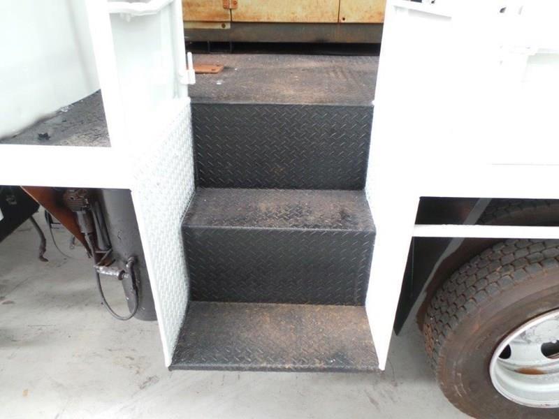 2011 ISUZU NPS300 4X4 SERVICE TRAY TRUCK