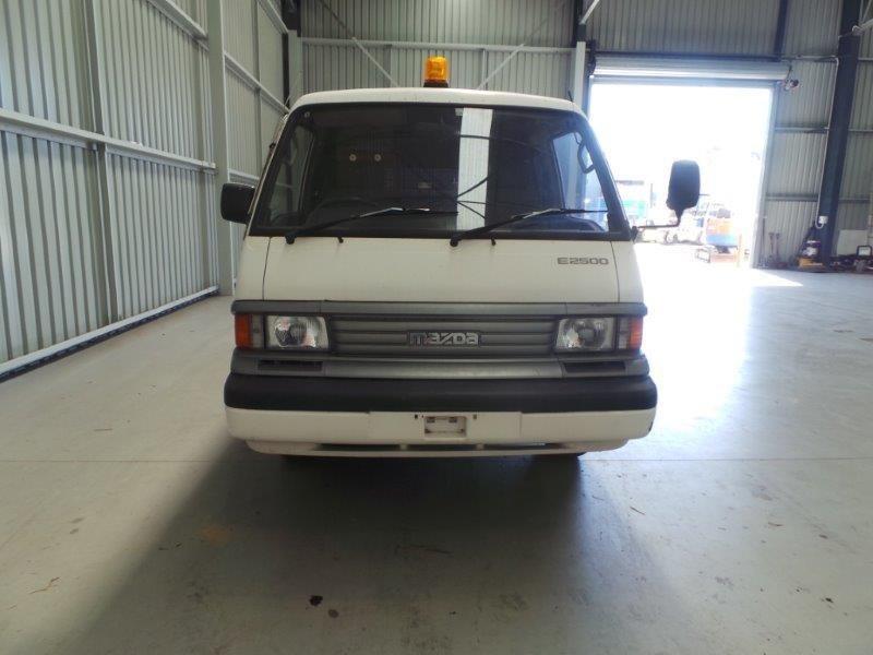 1998 MAZDA E2500