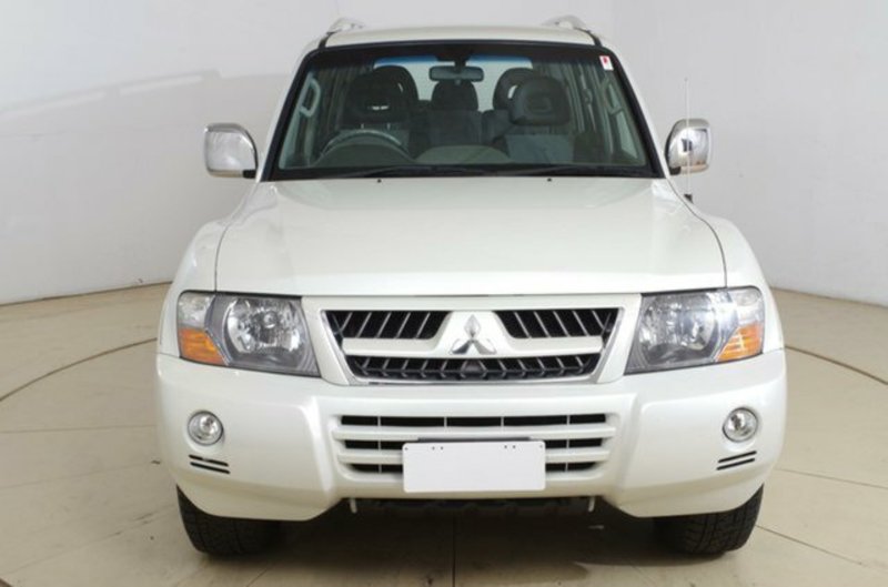 2004 MITSUBISHI PAJERO GLS 21st ANNIVERSARY NP