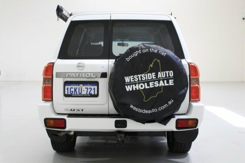 2011 NISSAN PATROL ST (4x4) MY11 UPGRADE