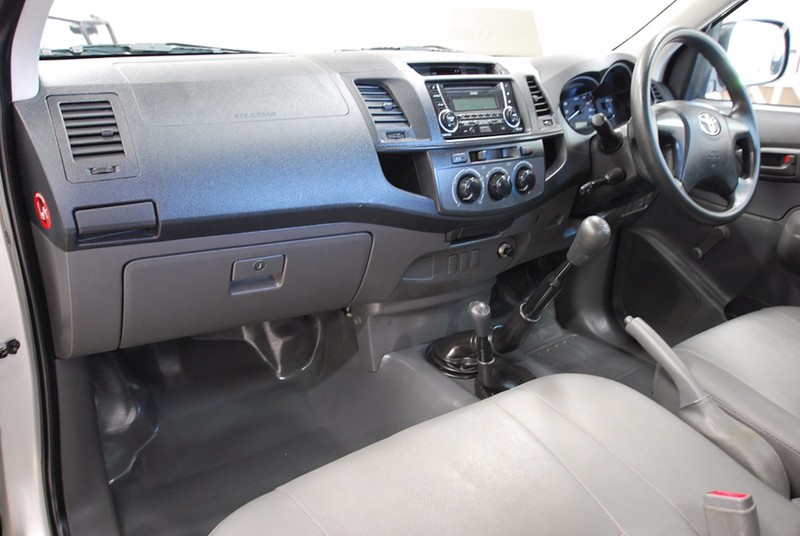 2012 TOYOTA HILUX WORKMATE KUN26R