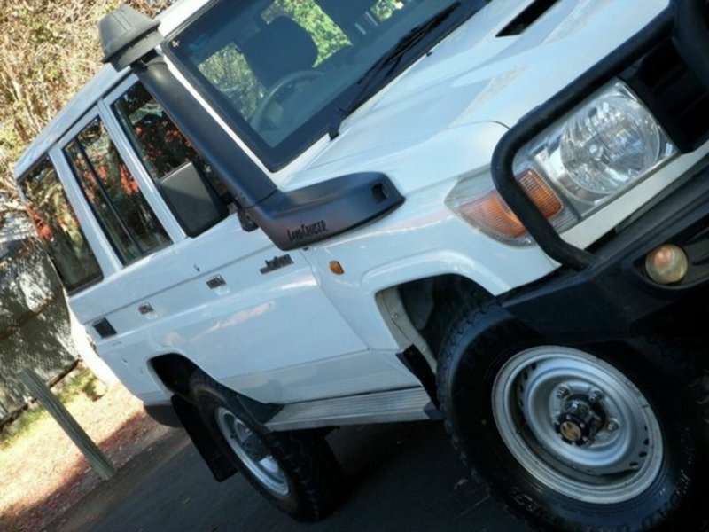 2010 TOYOTA LANDCRUISER Workmate VDJ76R MY10