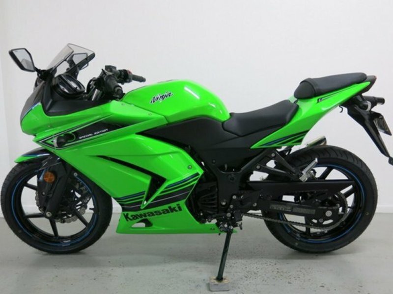 2012 KAWASAKI Ninja 250R (EX250)