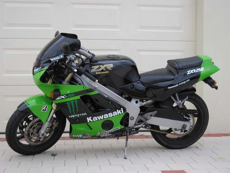 1988 KAWASAKI 250CC ZXR250
