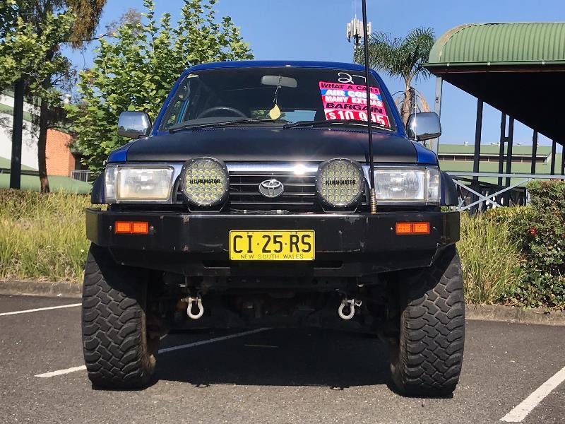 1992 TOYOTA Hilux Surf