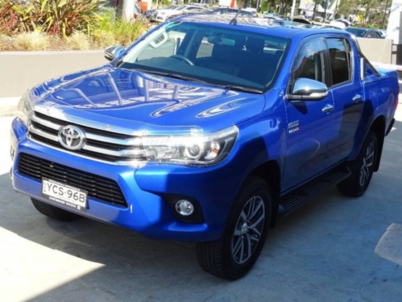2015 TOYOTA HILUX SR5 GUN126R