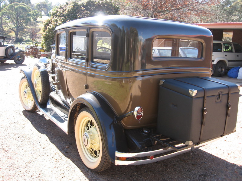 1931 CHEVROLET INDEPENDENCE Sedan